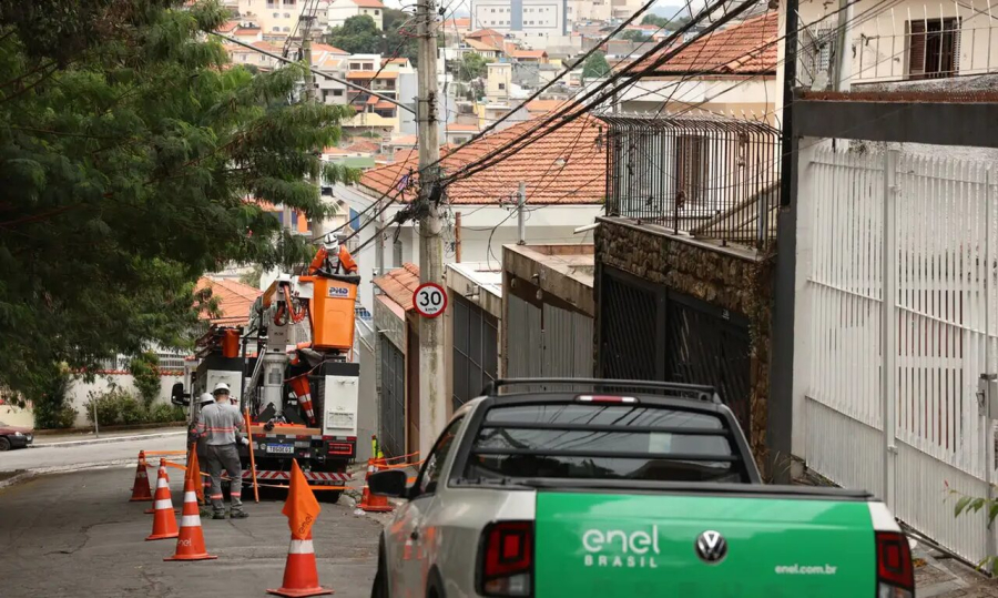 Justiça suspende processo que pode tirar concessão da Enel