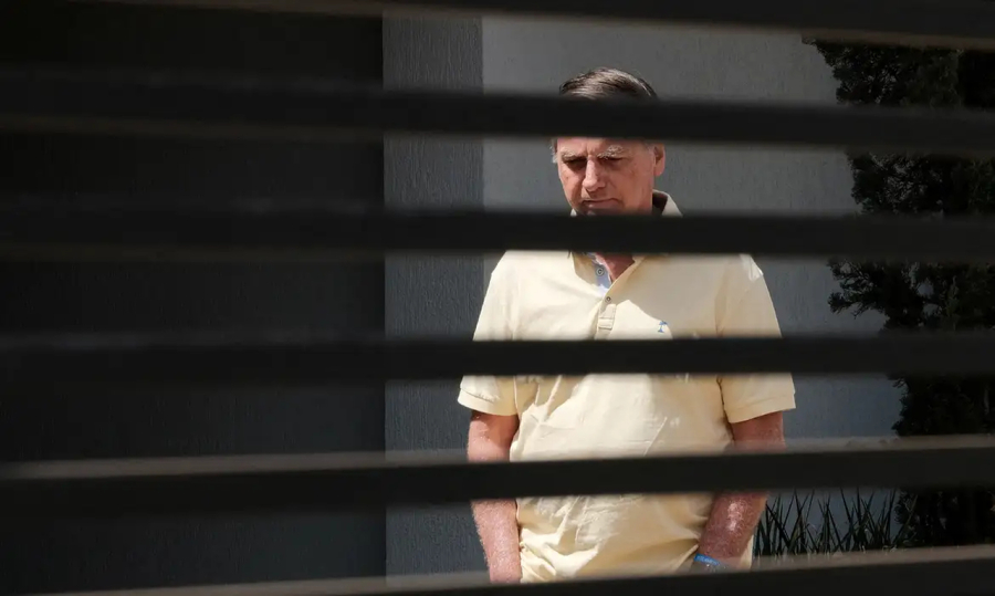 PGR apoia prisão domiciliar humanitária para Bolsonaro e reacende debate jurídico