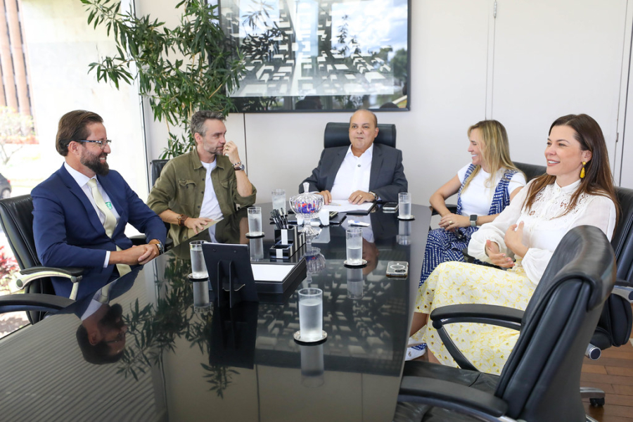 Ibaneis Rocha propõe reajuste salarial para conselheiros tutelares no DF