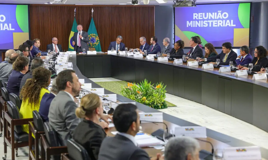 Fim da lista tríplice muda escolha de reitores no Brasil