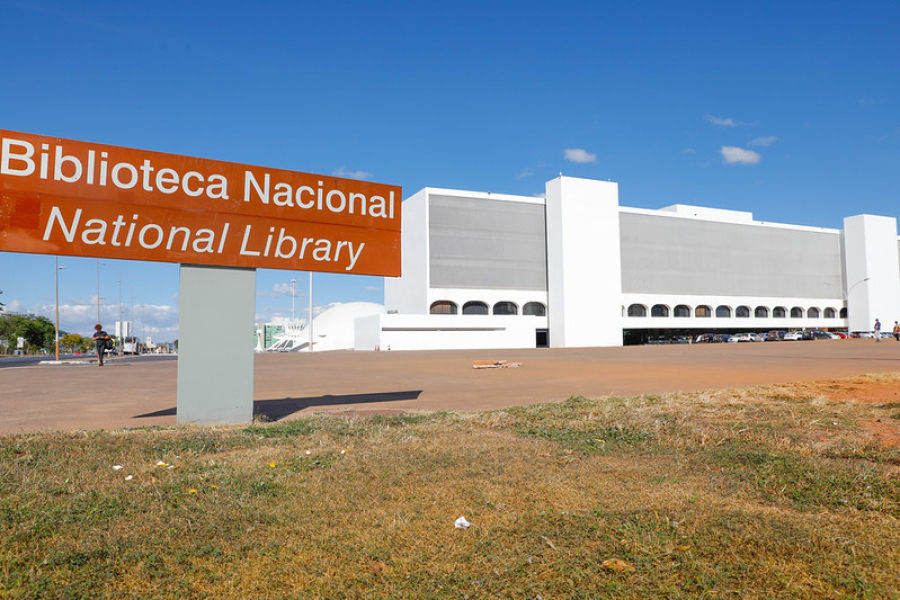 Biblioteca Nacional de Brasília registra alta nos empréstimos e atrai novo perfil de leitores