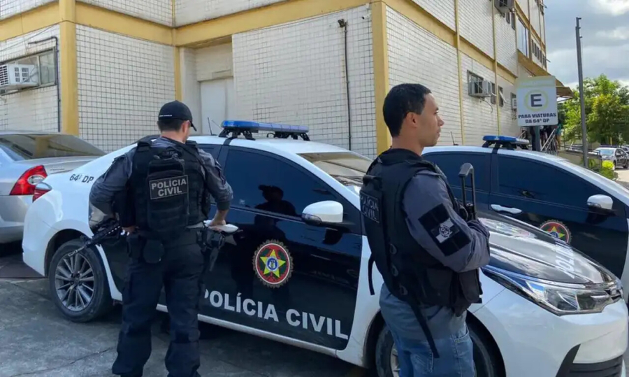 Rapper Oruam, mãe e irmão são procurados em operação contra o Comando Vermelho