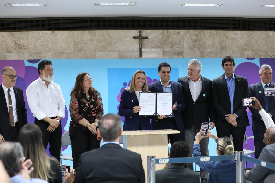 DF lança programa para zerar filas e atender mais de 200 mil pacientes