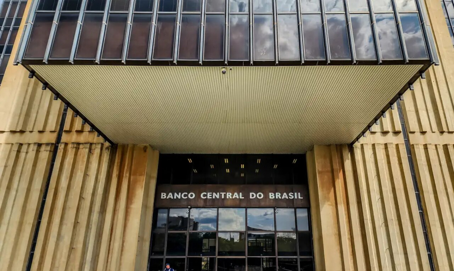 Banco Central endurece regras e reforça segurança em transferências internacionais