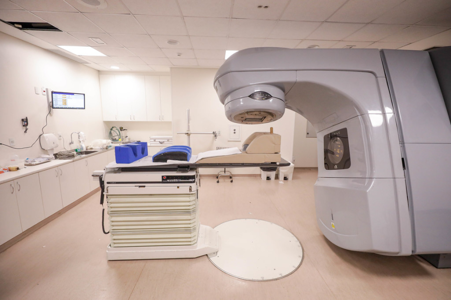Radioterapia no HRT cresce 259% e reduz fila de pacientes com câncer no DF