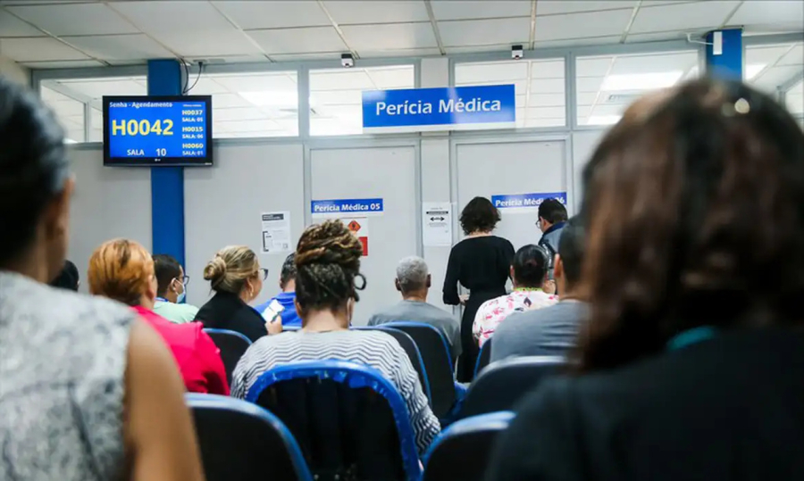 Mutirão nacional do INSS amplia atendimentos e tenta reduzir fila de benefícios no país