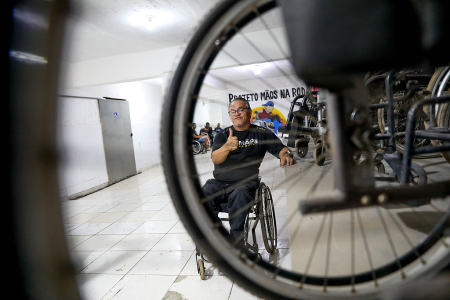 Programa do GDF transforma vidas com entrega gratuita de cadeiras de rodas