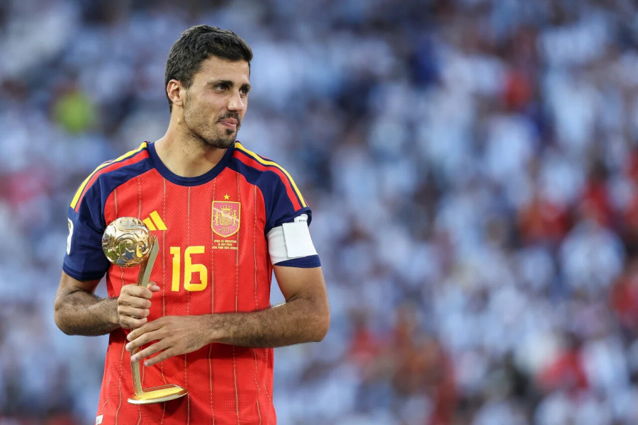Barcelona oferece cerca de R$ 357 milhões por Rodri, mas Manchester City faz jogo duro