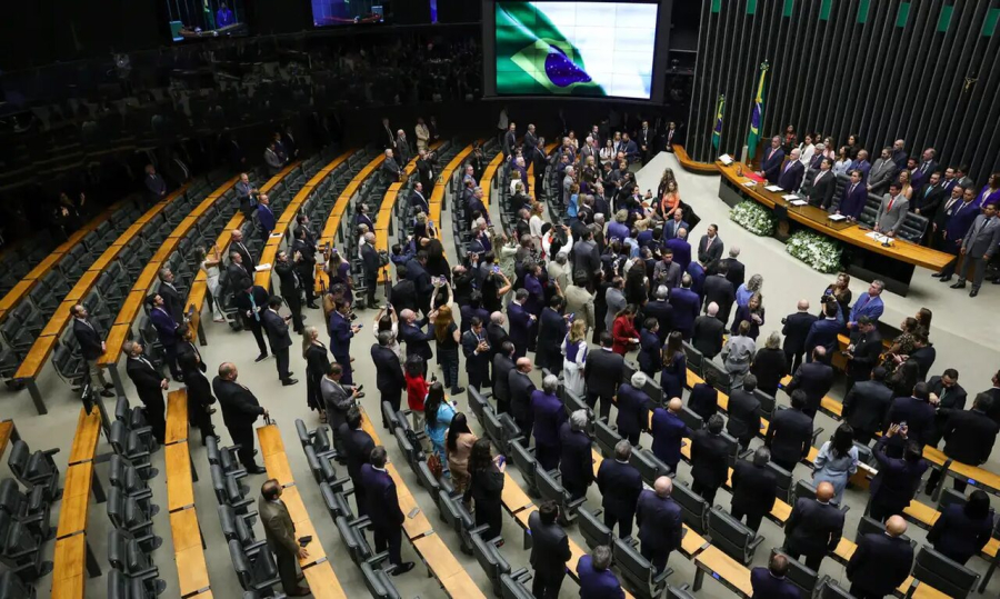 Congresso acelera votação que pode confirmar fim da “taxa das blusinhas”