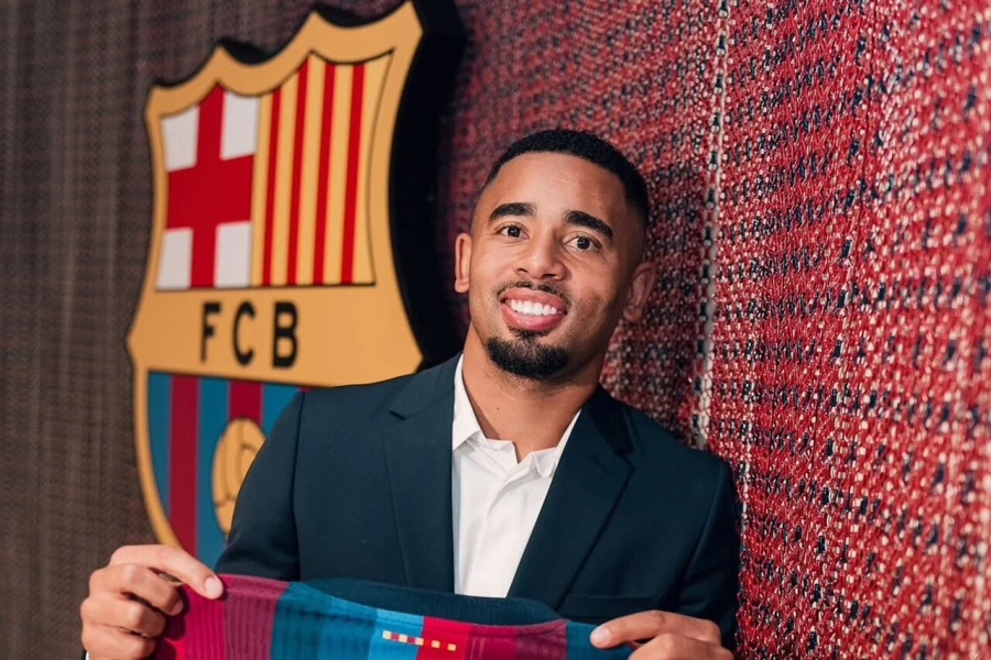 Gabriel Jesus revela conversa com Raphinha e aceita redução salarial em novo capítulo da carreira